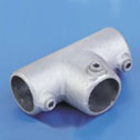 Long tee for slope up to 11° - key clamp handrail fitting